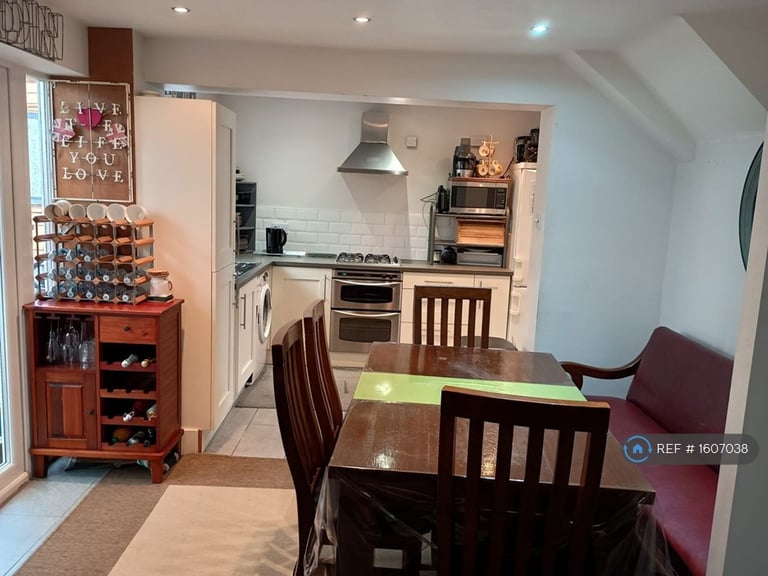 4 bedroom house in Whitethorn Crescent, Sutton Coldfield, B74 (4 bed) (#1607038)