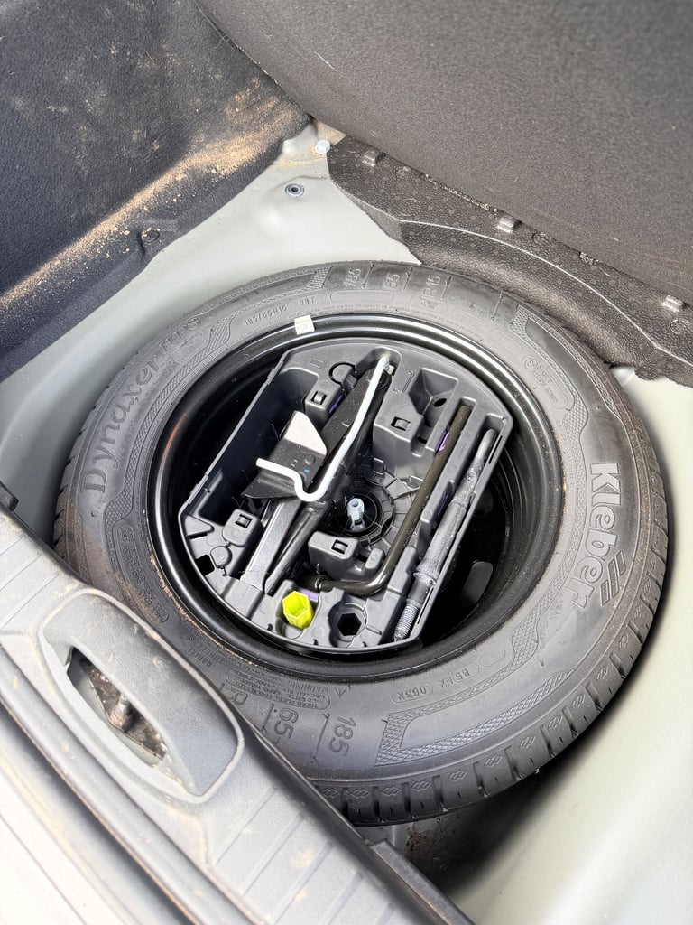 Peugeot, 208, Hatchback, 2019, Manual, 1199 (cc), 5 doors