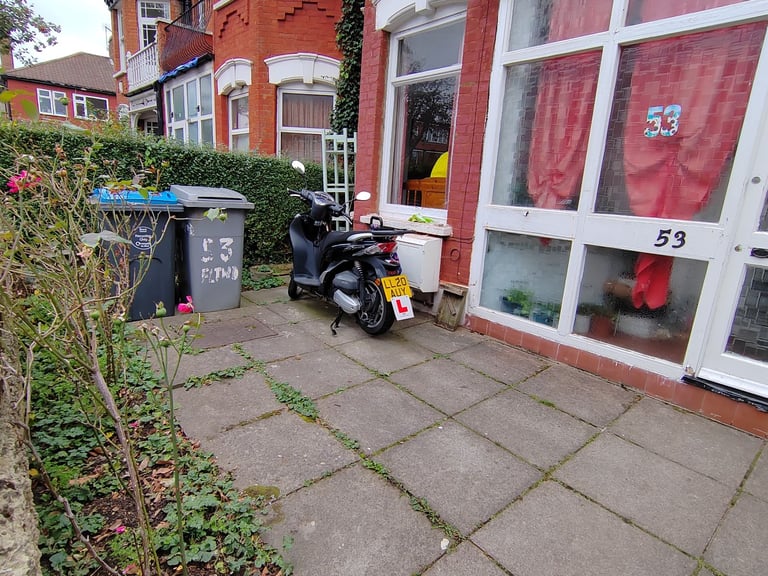 4 Bedroom terraced house to rent in lovely residential area of Dollis Hill, NW10