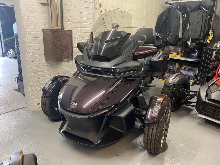 Can-Am RT Limited Sea-to-Sky Dusk Metallic