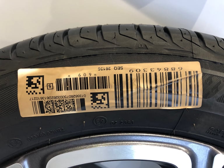 Jeep Renegade 18” Alloy Wheel with Tyre