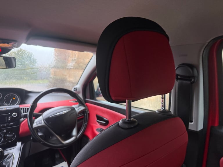 2012 Chrysler Ypsilon 1.2 Black and Red 5dr HATCHBACK Petrol Manual