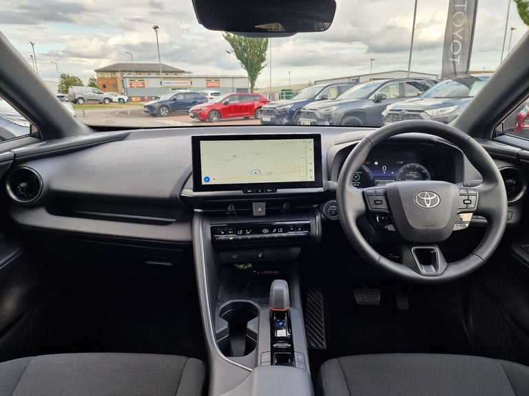 2024 Toyota C-HR 2.0 VVT 13.6kWh Design CVT Euro 6 (s/s) 5dr HATCHBACK Petrol/Electric Hybrid Aut...