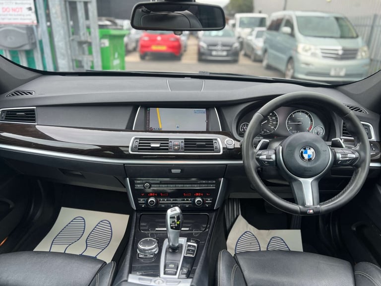 2015 BMW 5 Series 520d M Sport 5dr Step Auto HATCHBACK DIESEL Automatic