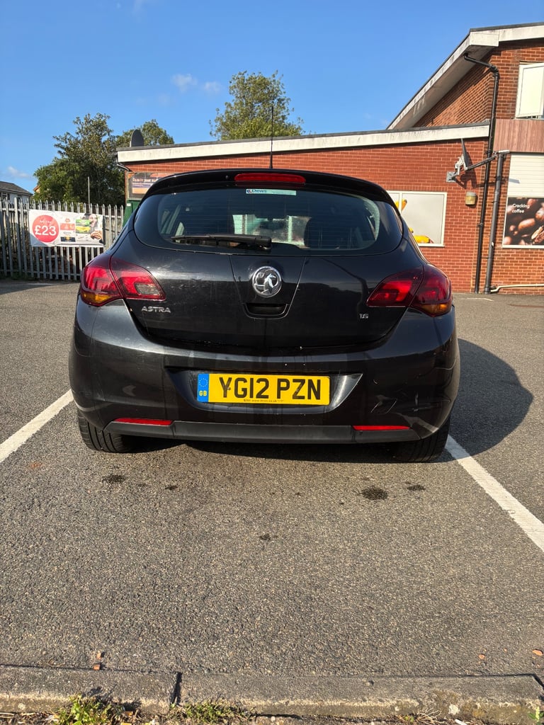 Vauxhall, ASTRA, Hatchback, 2012, Manual, 1598 (cc), 5 doors