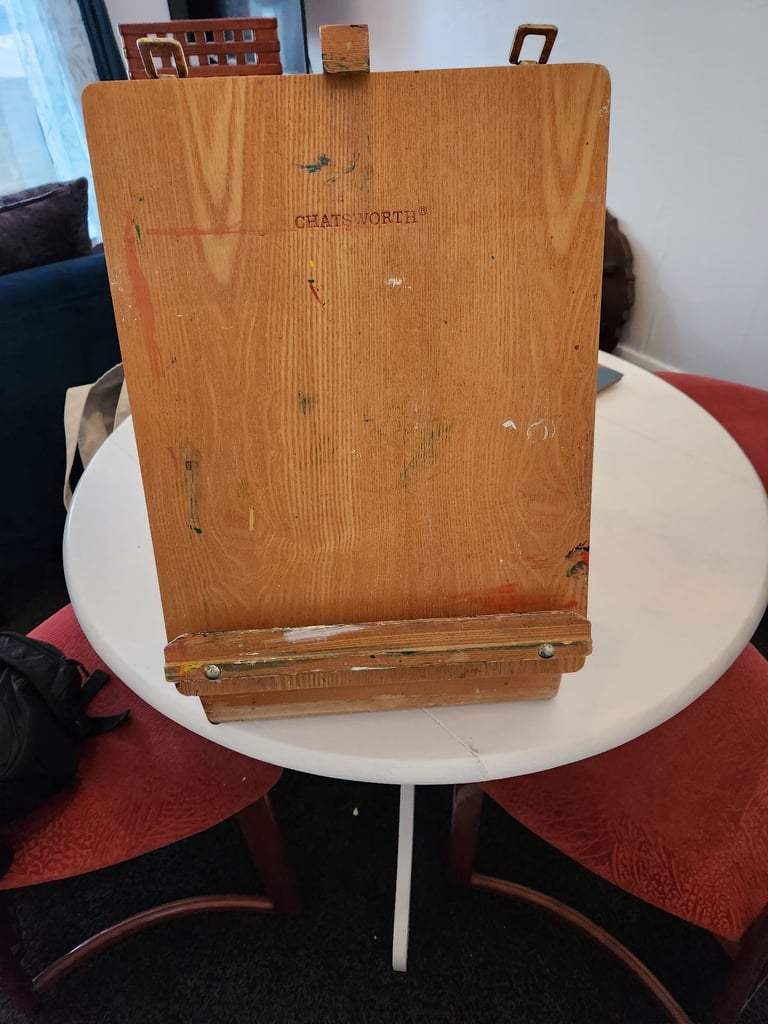 image for Free French Table top easel 