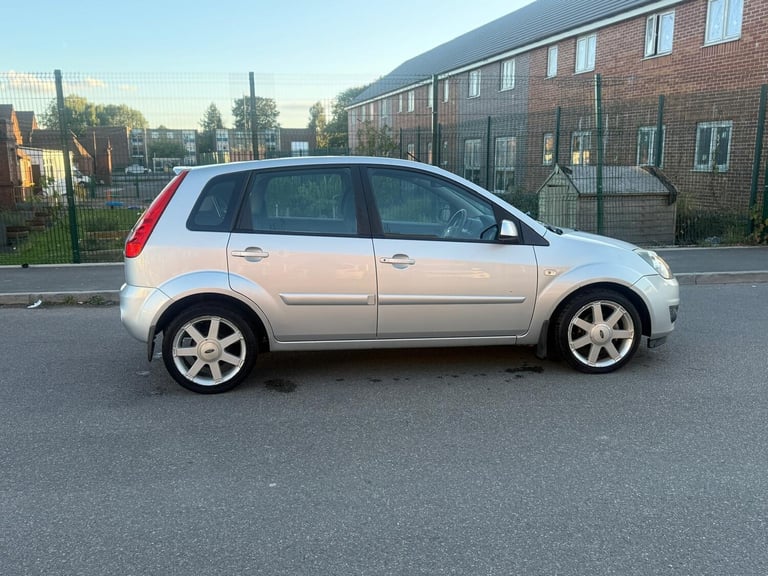 2008 Ford Fiesta 125 Zetec Blue 5dr HATCHBACK Petrol Manual - Image 2