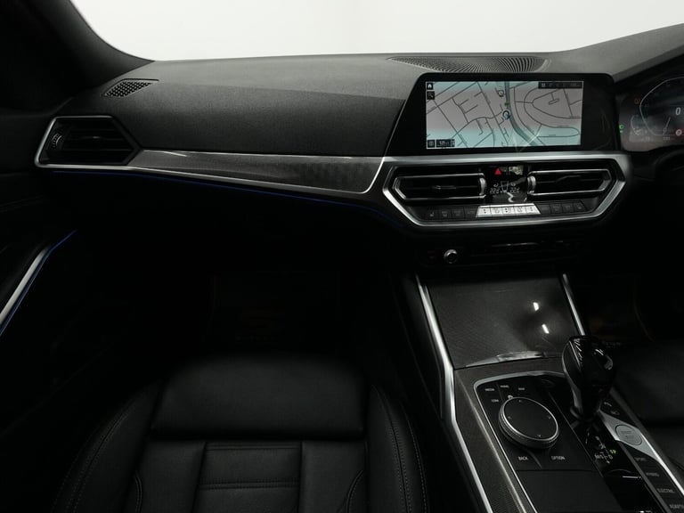 2021 BMW 3 Series 2.0 330e 12kWh M Sport Pro Edition Auto Euro 6 (s/s) 4dr SALOON Petrol/Electric...