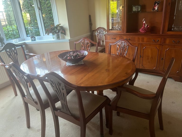 Small dining table gumtree sales