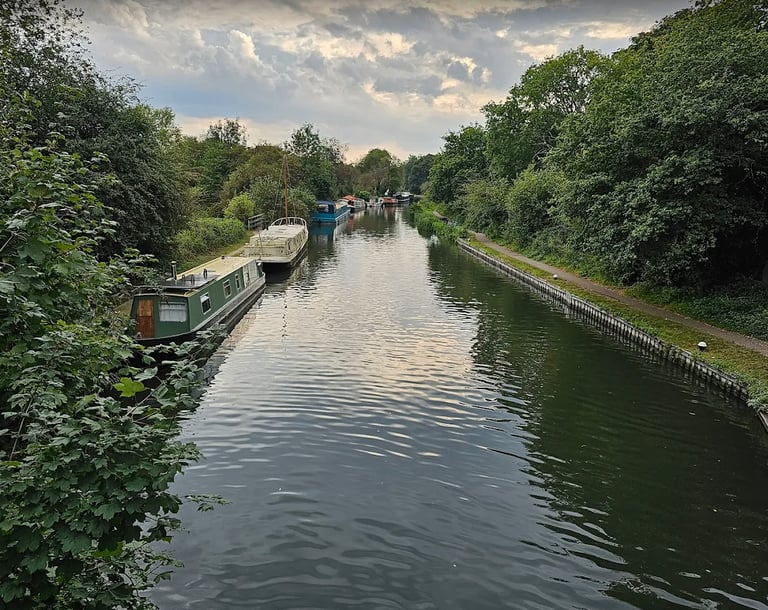 Serviced Offices Studio Storage Warehouse Space Watford 24/7 Access Parking & Bills Inc