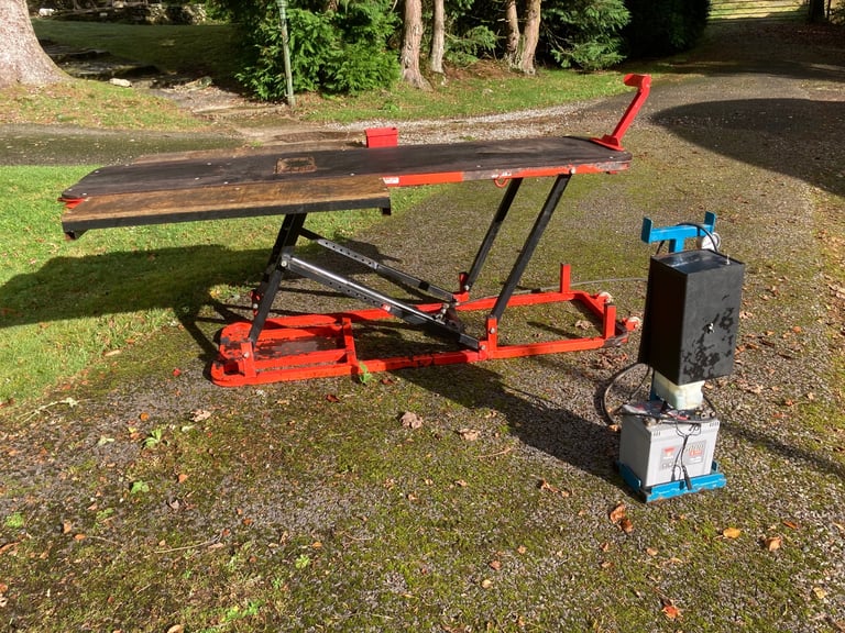 image for Hydraulic motorbike work bench
