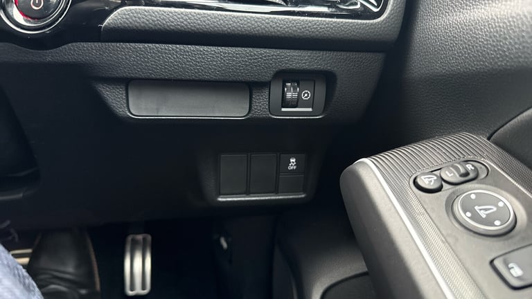 2025 Honda Civic HONDA Civic 2.0 Ehev Advance 5Dr CVT Hatchback Hatchback Hybrid Automatic