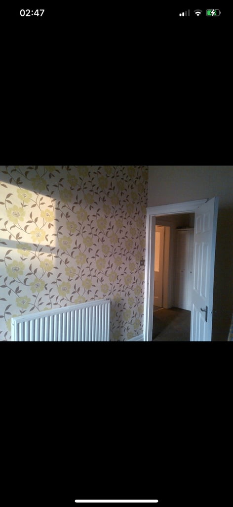 1 double bedroom, 1st floor flat available now, niddrie road g42 next to queenspark