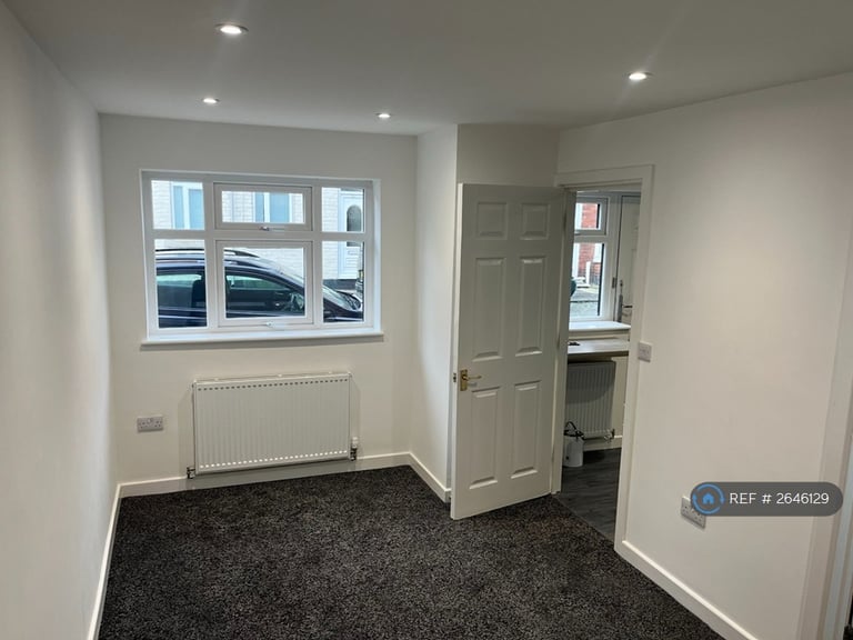 1 bedroom flat in St. Barnabas Road, Middlesbrough, TS5 (1 bed) (#2646129)