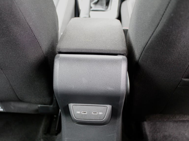 Volkswagen, POLO, Hatchback, 2024, Semi-Auto, 999 (cc), 5 doors
