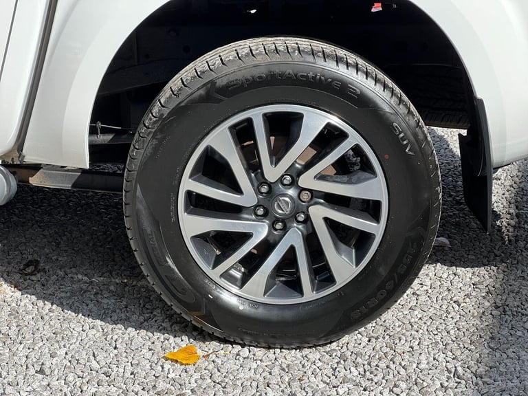 2018 Nissan Navara 2.3 dCi Tekna 4WD Euro 6 (s/s) 4dr PICK UP Diesel Manual