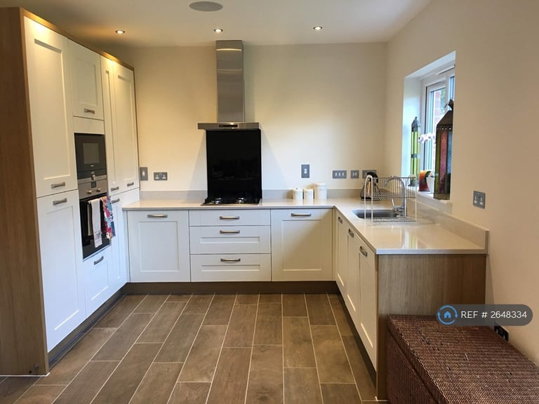 2 bedroom flat in Hauxton, Hauxton, Cambridge, CB22 (2 bed) (#2648334)