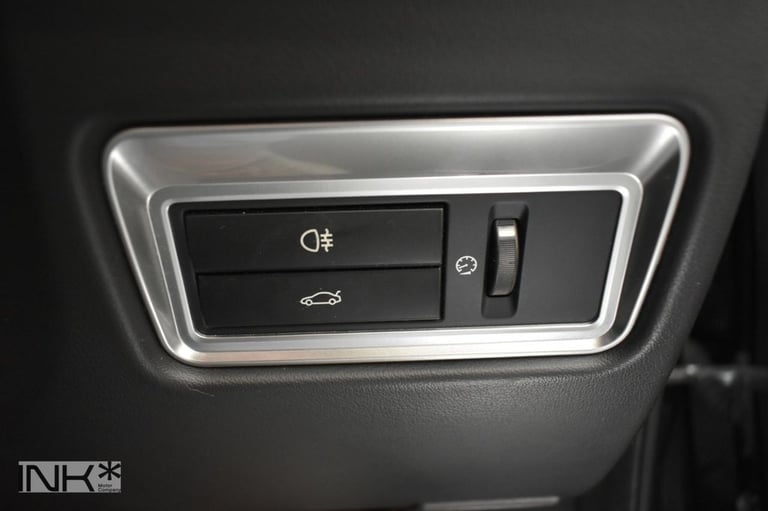 2014 Jaguar XF 3.0d S V6 Portfolio Saloon 4dr Diesel Auto Euro 5 (s/s) (275 ps) Saloon Diesel Aut...