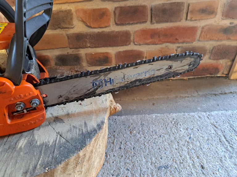 Husqvarna 240 chainsaw 