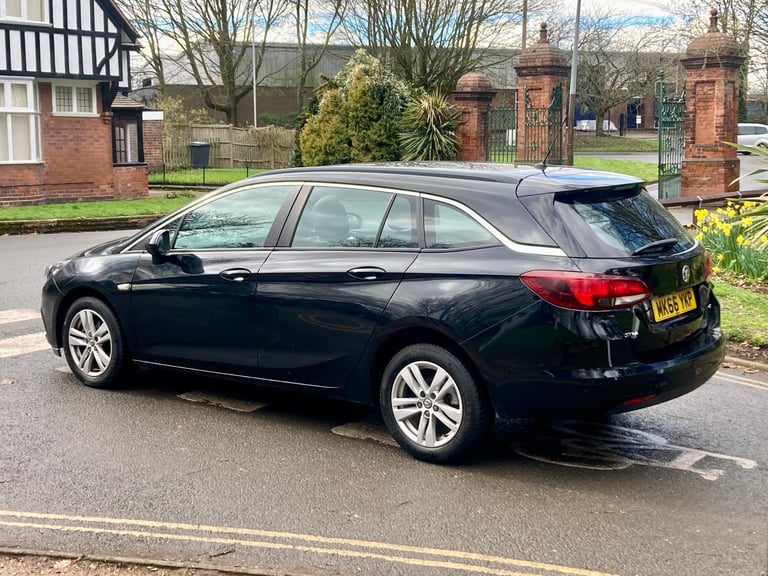 66 Vauxhall Astra 1.6CDTi Design Estate Sport Tourer * *£0 Road Tax* * NEW SHAPE