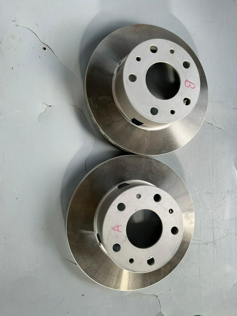 Front or rear brake discs for Lamborghini Urraco