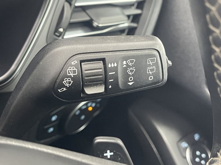 2019 Ford Focus 1.5 EcoBlue Vignale Hatchback 5dr Diesel Auto Euro 6 (s/s) (120 ps) Hatchback Die...