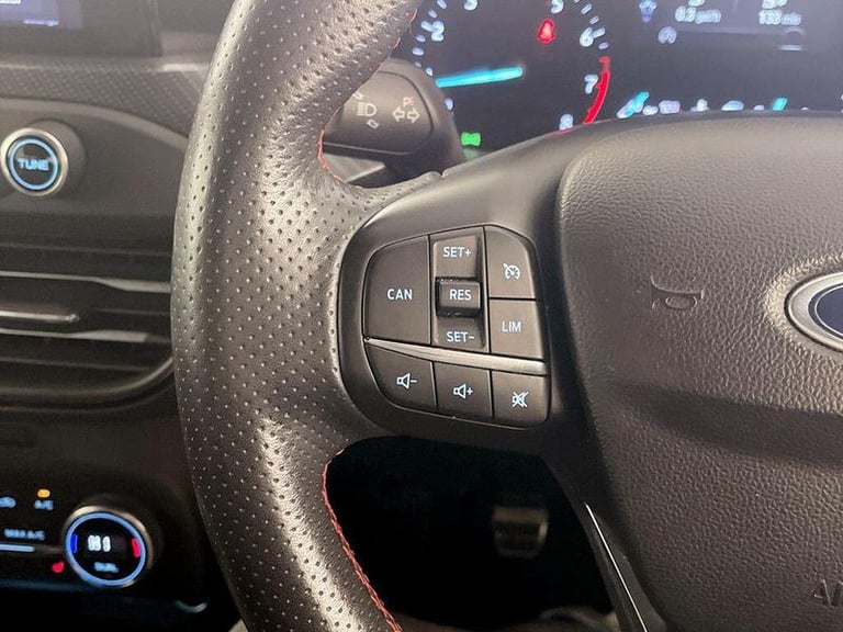 2019 Ford Focus 1.0T EcoBoost ST-Line X Euro 6 (s/s) 5dr Manual Hatchback Petrol Manual