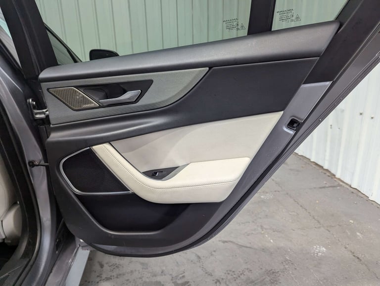 2020 Jaguar XE 2.0d R-Dynamic S 4dr Auto SALOON DIESEL Automatic