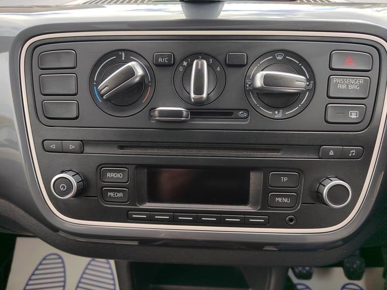 2015 SEAT Mii 1.0 75 Mii by Mango 3dr HATCHBACK Petrol Manual