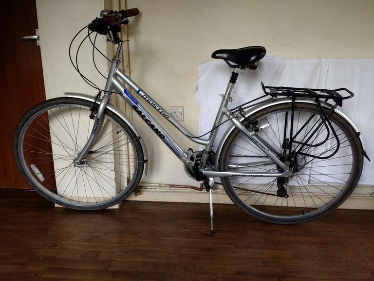 SALCANO MOSTAR lightweight cycle – in excellent condition and fully working