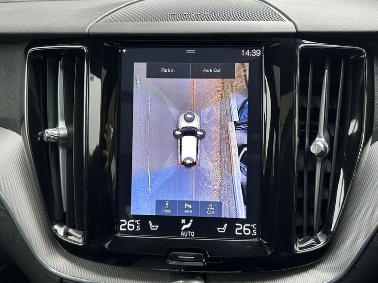 2019 Volvo XC60 2.0 B4D R DESIGN 5dr AWD Geartronic ESTATE Diesel Automatic