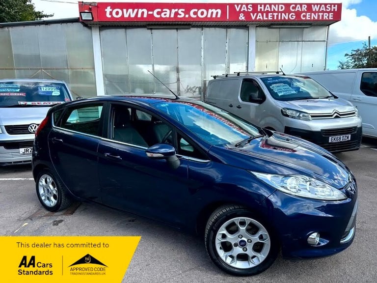 Ford Fiesta ZETEC - 1 FORMER OWNER, 72485 MILES, SERVICE HISTORY, HEATED SCREEN