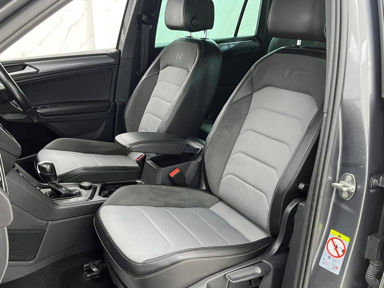 2020 Volkswagen Tiguan 2.0 TDI R-Line Tech SUV 5dr Diesel DSG 4Motion Euro 6 (s/s) (150 ps) ESTAT...