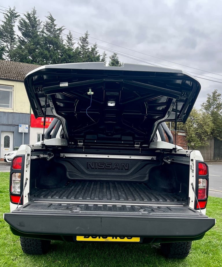 2018 Nissan Navara Double Cab Pick Up Trek-1 2.3dCi 190 4WD PICK UP Diesel Manual