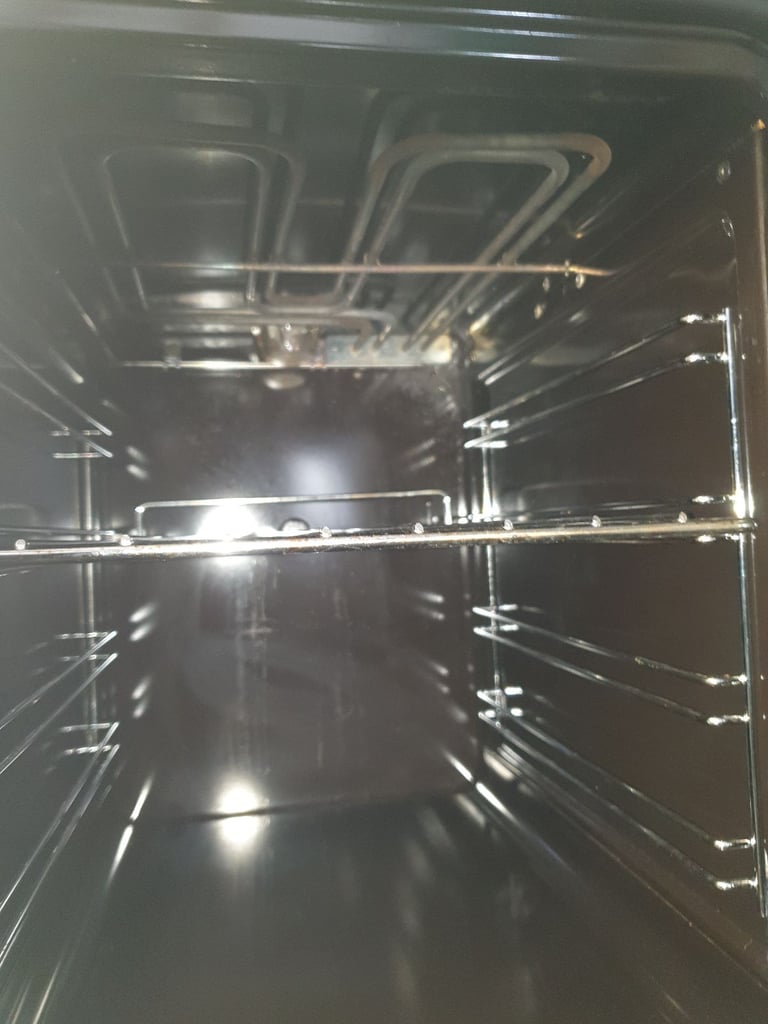 Kenwood dusl fuel two oven with 5 burners range cooker 