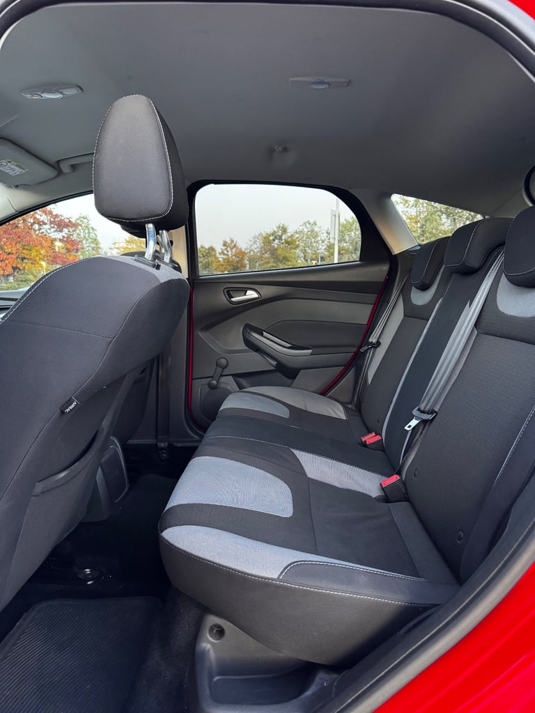 Ford, FOCUS, Hatchback, 2014, Manual, 998 (cc), 5 doors
