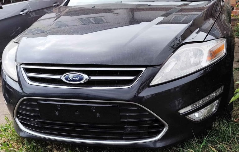 BREAKING  Ford Mondeo Titanium Business Edition Mk4 2.0 Diesel 2014 Black Panther G6 / 2 Keys