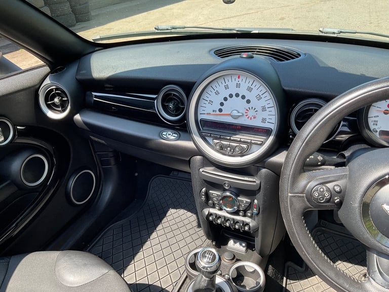 2012 MINI Roadster 1.6 Cooper 2dr CONVERTIBLE PETROL Manual