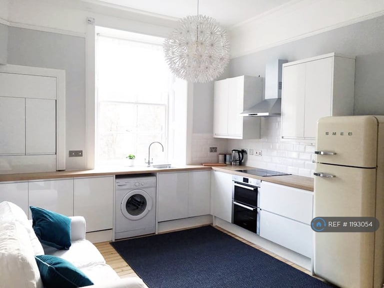 2 bedroom flat in Dundee Terrace, Edinburgh, EH11 (2 bed) (#1193054)
