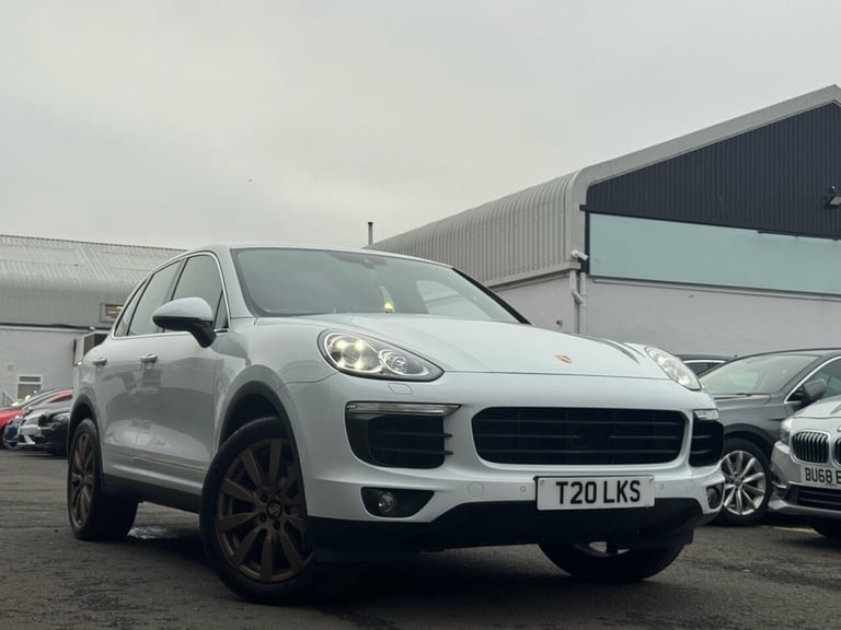 image for 2014 Porsche Cayenne 3.6T V6 S SUV 5dr Petrol TiptronicS 4WD Euro 6 (s/s) (420 ps) ESTATE Petrol ...