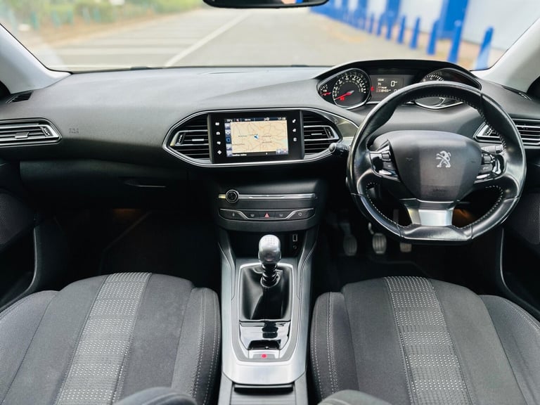 2015 Peugeot 308 1.2 PureTech Allure Euro 6 (s/s) 5dr HATCHBACK Petrol Manual