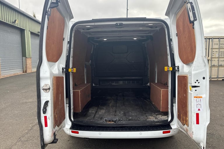  Ford Transit Custom 2.0 300 Ecoblue Limited Panel Van 5dr Diesel Manual L2 H1
