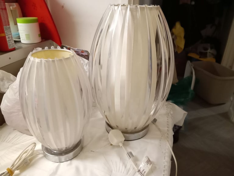 image for 2 lamps matching 