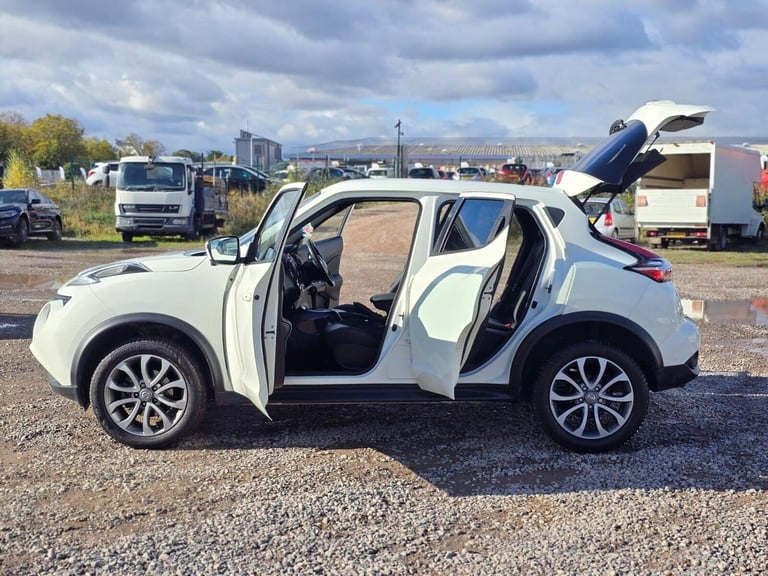 2016 Nissan Juke 1.6 Tekna SUV 5dr Petrol XTRON Euro 6 (117 ps) SUV Petrol Automatic