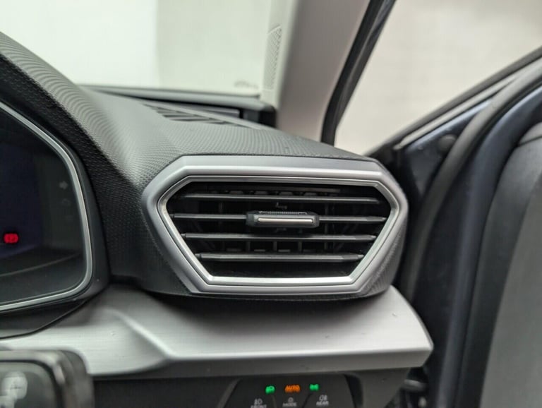 2021 SEAT Leon 1.0 TSI EVO FR Hatchback 5dr Petrol Manual Euro 6 (s/s) (110 ps) - APPLE CA HATCHB...