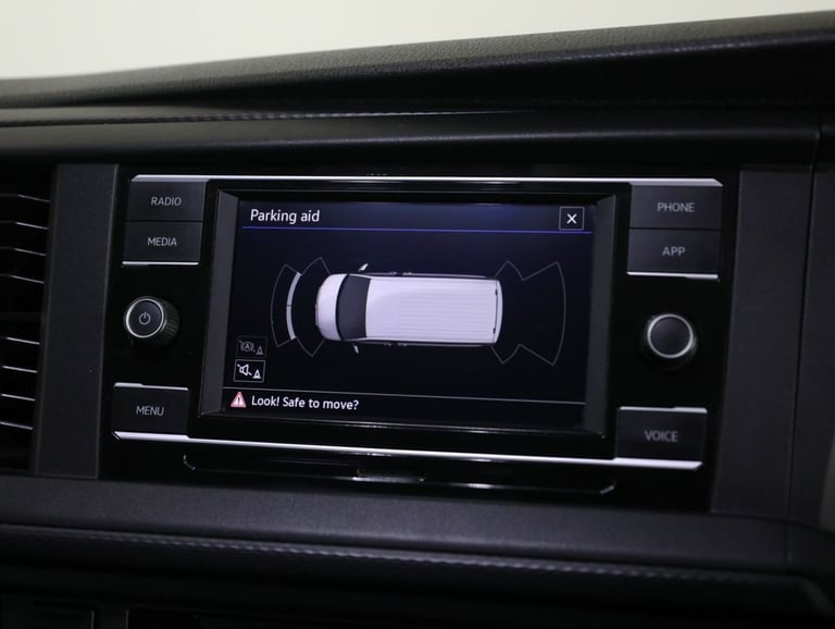 2020 Volkswagen Transporter Shuttle 2.0 TDI S Minibus Double Cab 5dr Diesel Manual SWB Euro 6 (s/...