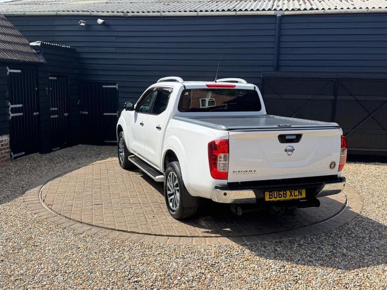 2018 Nissan Navara Double Cab Pick Up Tekna 2.3dCi 190 4WD PICK UP DIESEL Manual