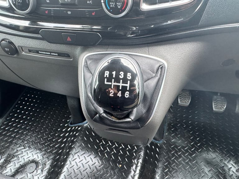 2022 Ford Transit Custom 2.0 EcoBlue 130ps Low Roof Limited Van PANEL VAN DIESEL Manual