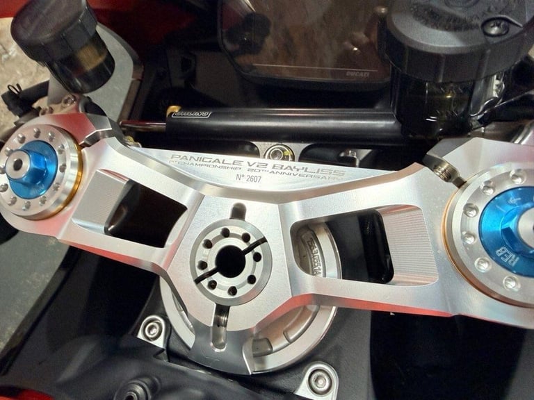 DUCATI PANIGALE V2 BAYLISS 1ST CHAMPIONSHIP 20TH ANNIVERSARY 2022 21