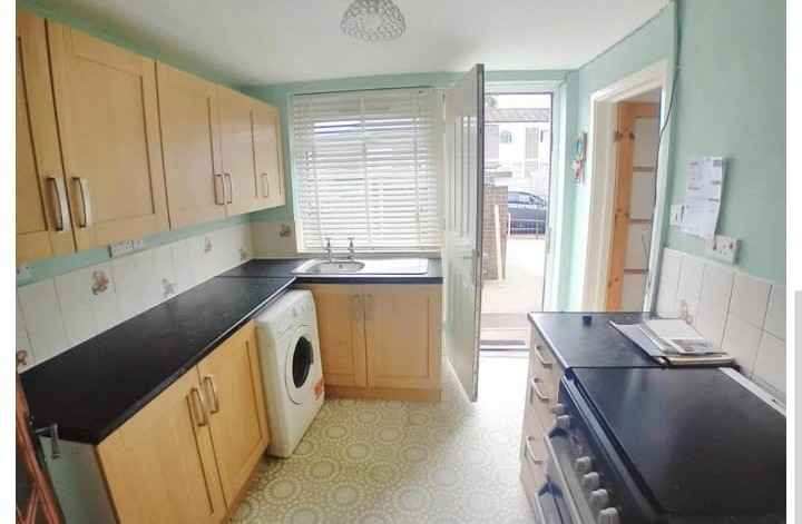 INVESTMENT OPPORTUNITY 2 Bed End Terrace BMV £75K